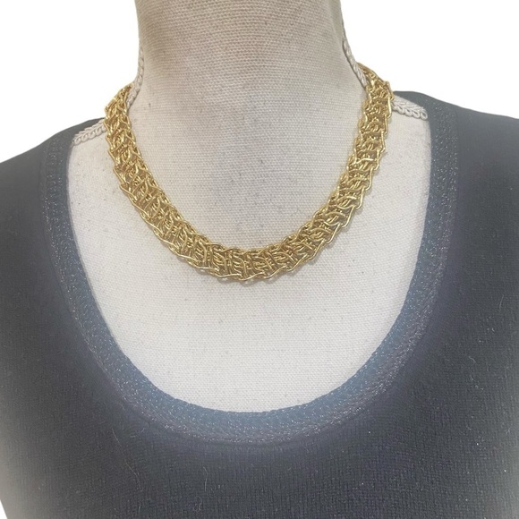 Vintage estate 1980’s Byzantine gold tone link chain necklace weighty 18 inches - Picture 2 of 9